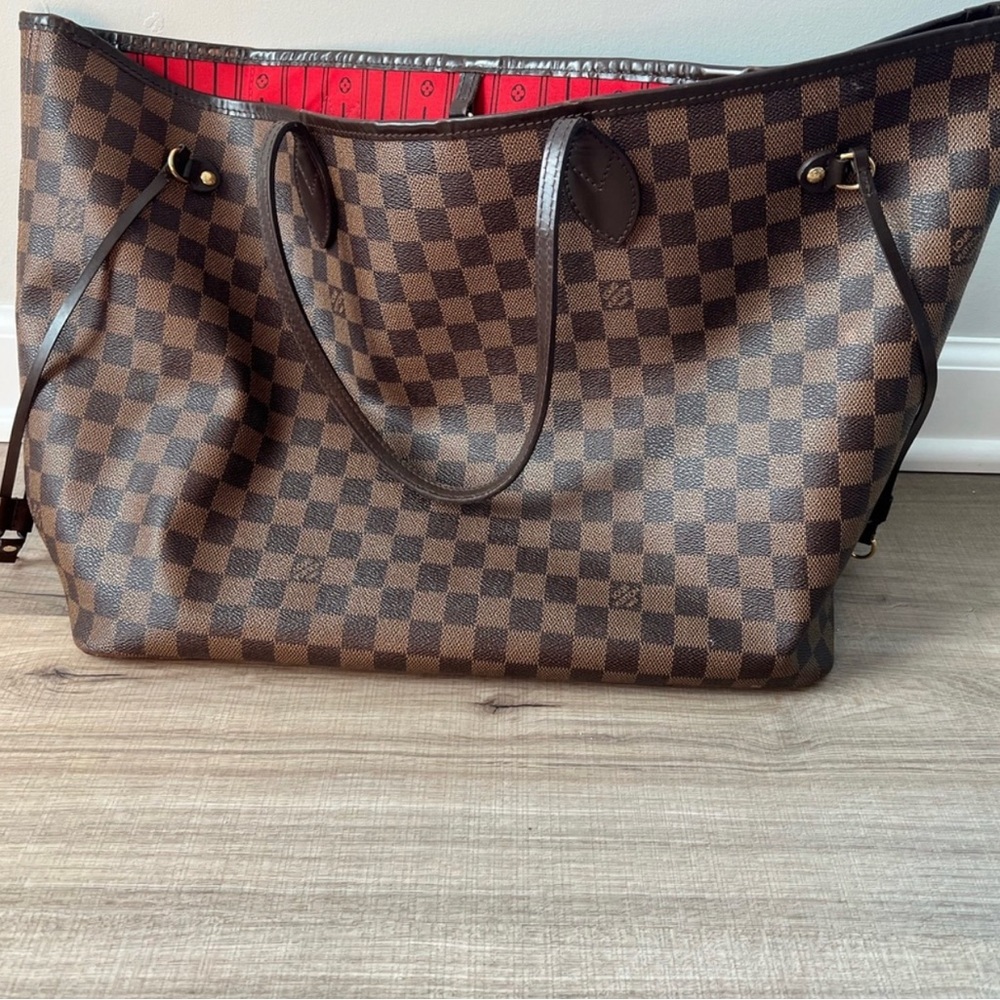 LV Never-full GM SALE TODAY ONLY ❤️❤️❤️❤️
